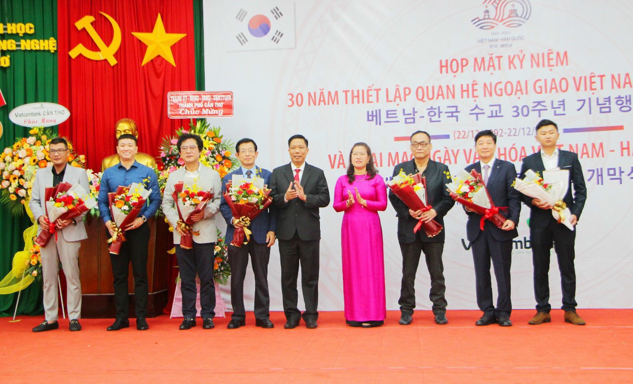 ngay van hoa viet nam han quoc