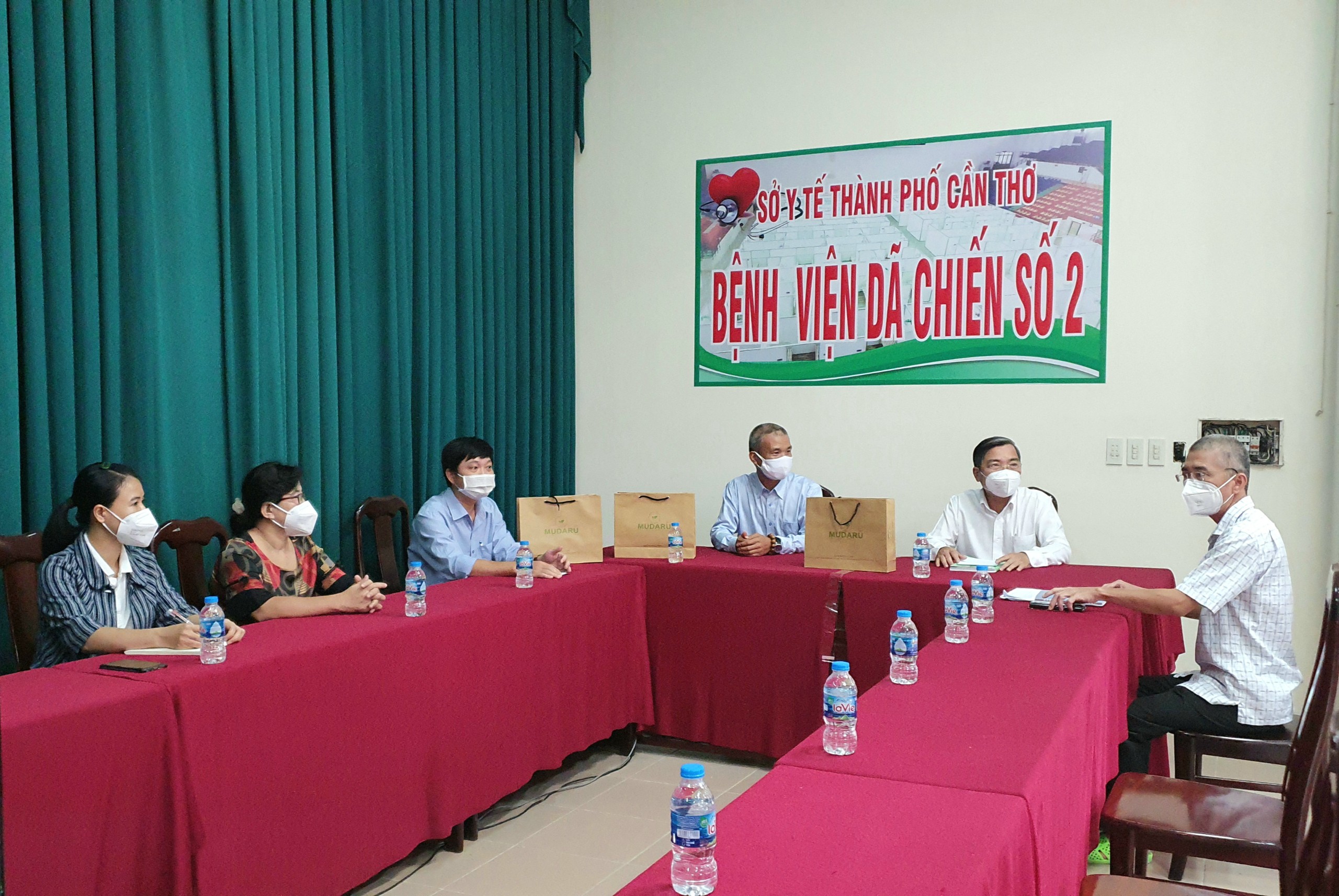 trao tang vien ngam kho qua rung mudaru
